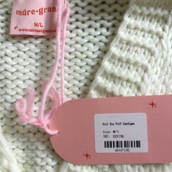 NWT More-Grand oversized sweater with  applications target/hearts sz M/L - Picture 6 of 16